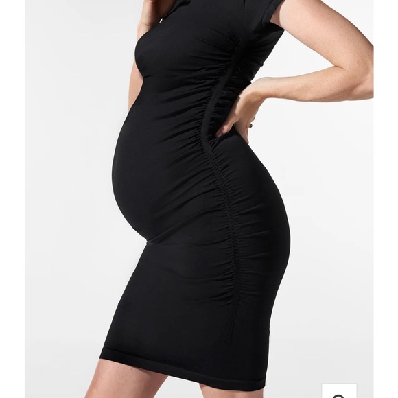 Maternity Cap Sleeve Crew Neck Dress - Picture 2 of 6